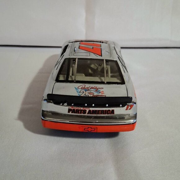 1997 Darrell Waltrip #17 Parts America Chrome Monte Carlo Elite 1 of 3,500 1:24 - Picture 6 of 10